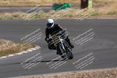 media/Apr-19-2025-AHRMA (Sat) [[3d98ca3309]]/Race/Group 8/Turn 4 part 2/